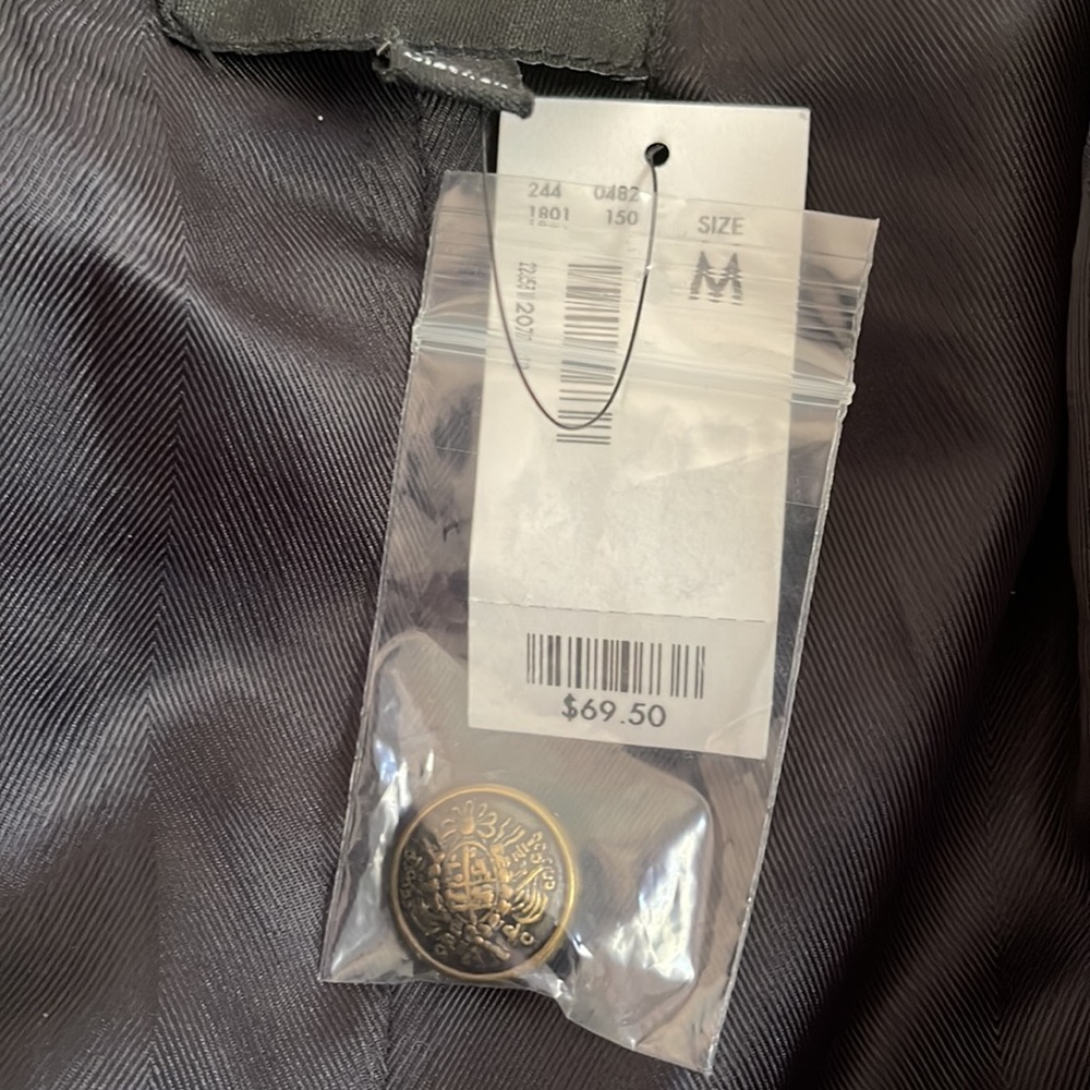 The limited black vest - Picture 8 of 10